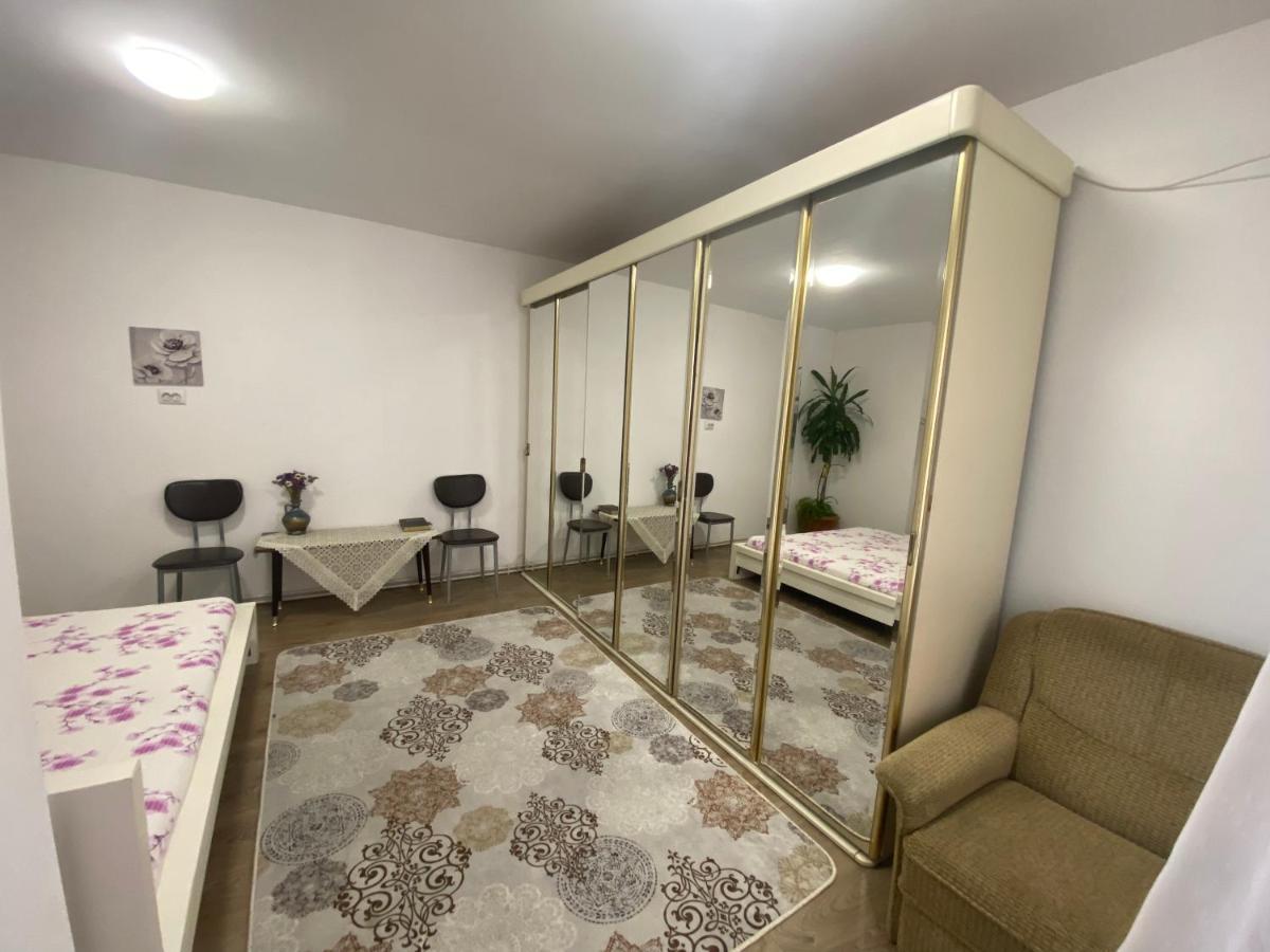 Ardelean Apartment Oradea Luaran gambar