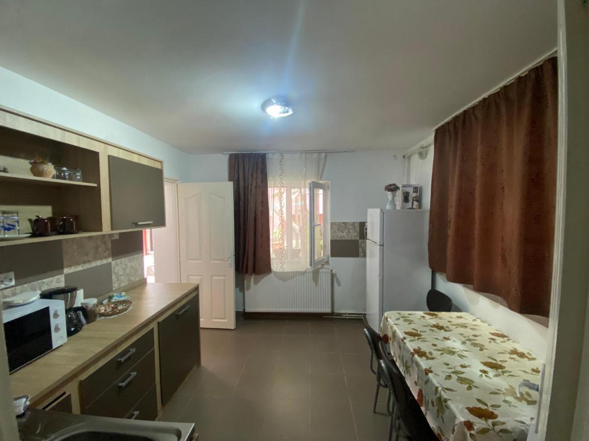 Ardelean Apartment Oradea Luaran gambar